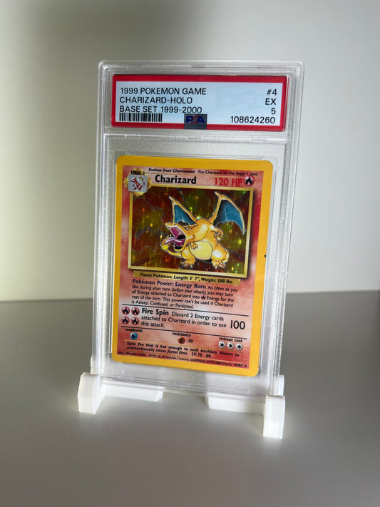 Charizard Base Set Englisch PSA 5 – gegradete Base Set Karte